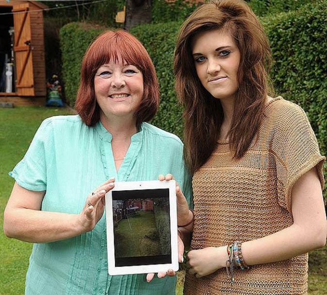 Британка сфотографировала загадочный призрак на iPad