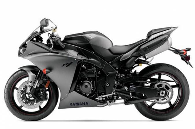 Супербайк Yamaha YZF-R1 2013