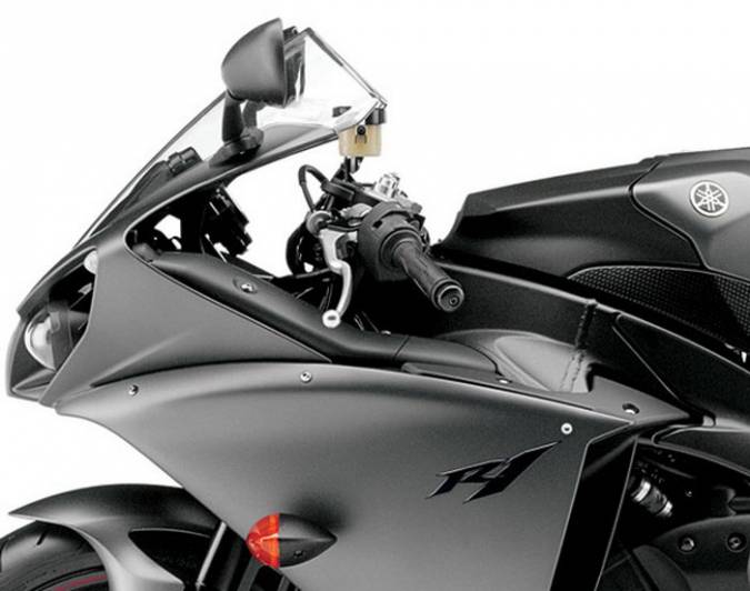 Супербайк Yamaha YZF-R1 2013