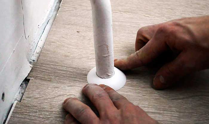 Как обойти трубу при укладке ламината (фото, видео)