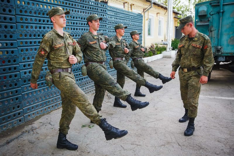 Для чего в современной армии нужна строевая подготовка?