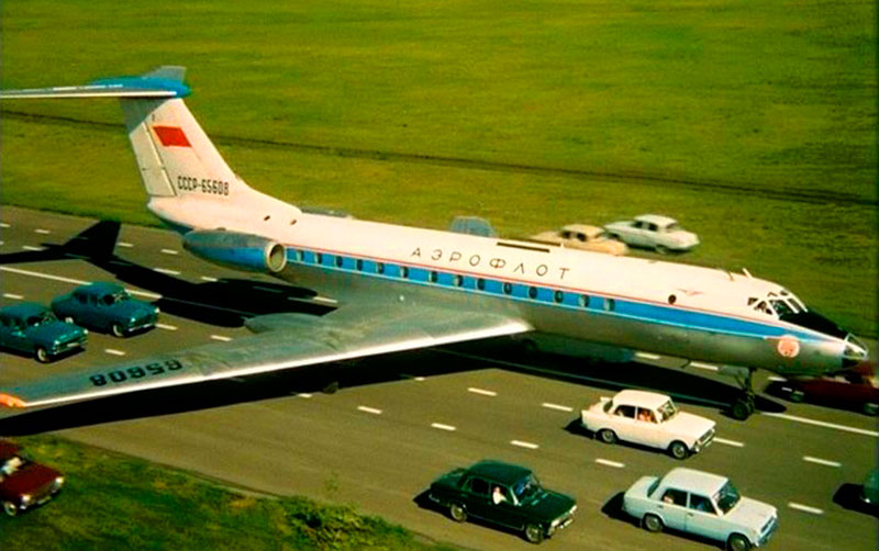 Сможет ли пассажирский авиалайнер приземлиться на автомобильное шоссе?