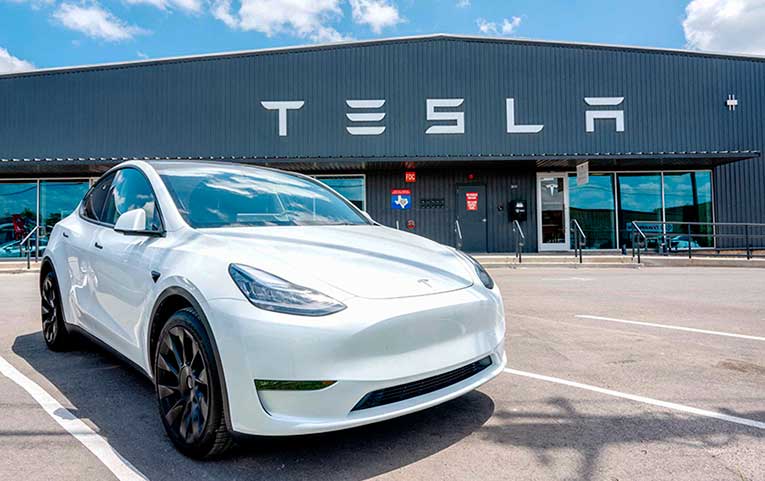 Почему Теслу недолюбливают: скрытые проблемы электрокаров