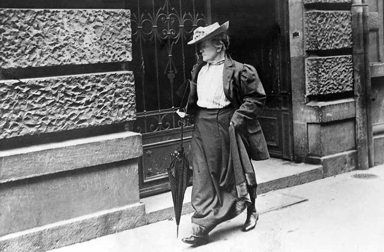 Клара Цеткин: история борьбы, любви и мести женщины, подарившей нам 8 Марта