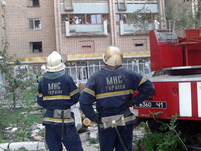 Взрыв многоэтажки в Луганске 11.08.13