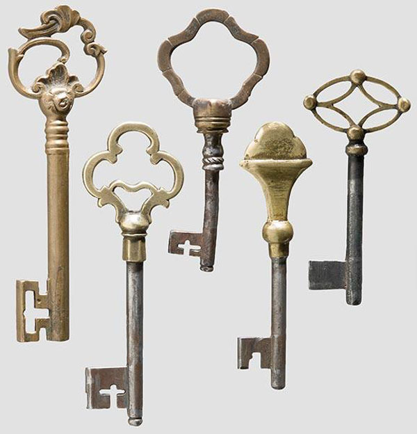 Старинные ключи от замков. Как они видоизменялись со временем