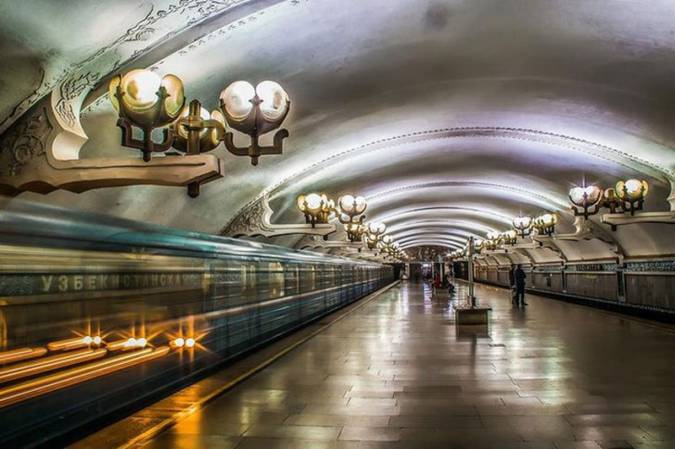 Уникальный фотопроект Камиля Еникеева «Метро Ташкента»