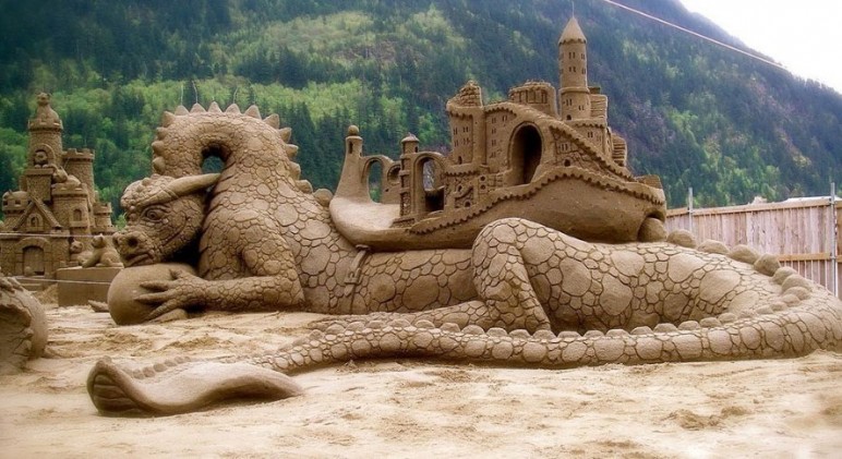 Скульптуры из песка – лучший способ удивить людей