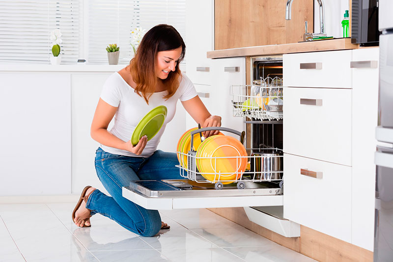 8 причин, почему вам нужна посудомоечная машина в доме
