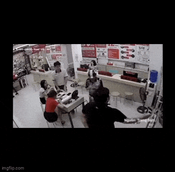 Подборка прикольных гифок от 12.03.2026